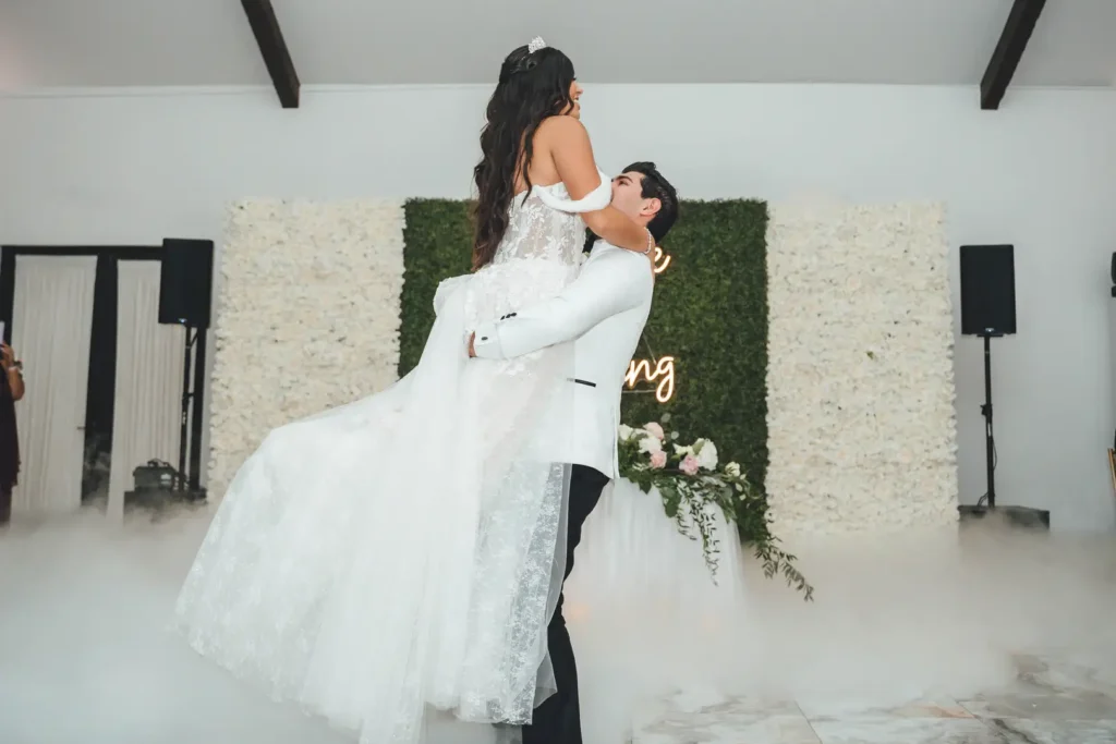 Ultimate Guide to Planning Wedding in Miami, FL 1 SJS08594 compress
